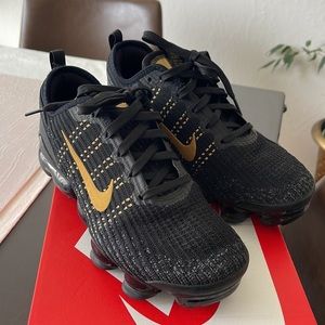 Nike AIR Vapomax fly knit 3 black/metallic gold